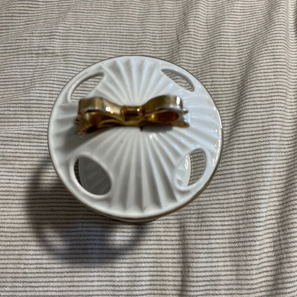 Seymour Mann 18k Gold Nostalgia Toothbrush Holder